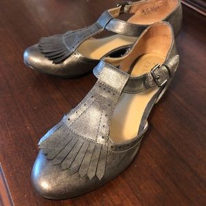 Pewter Naturalizer Flats